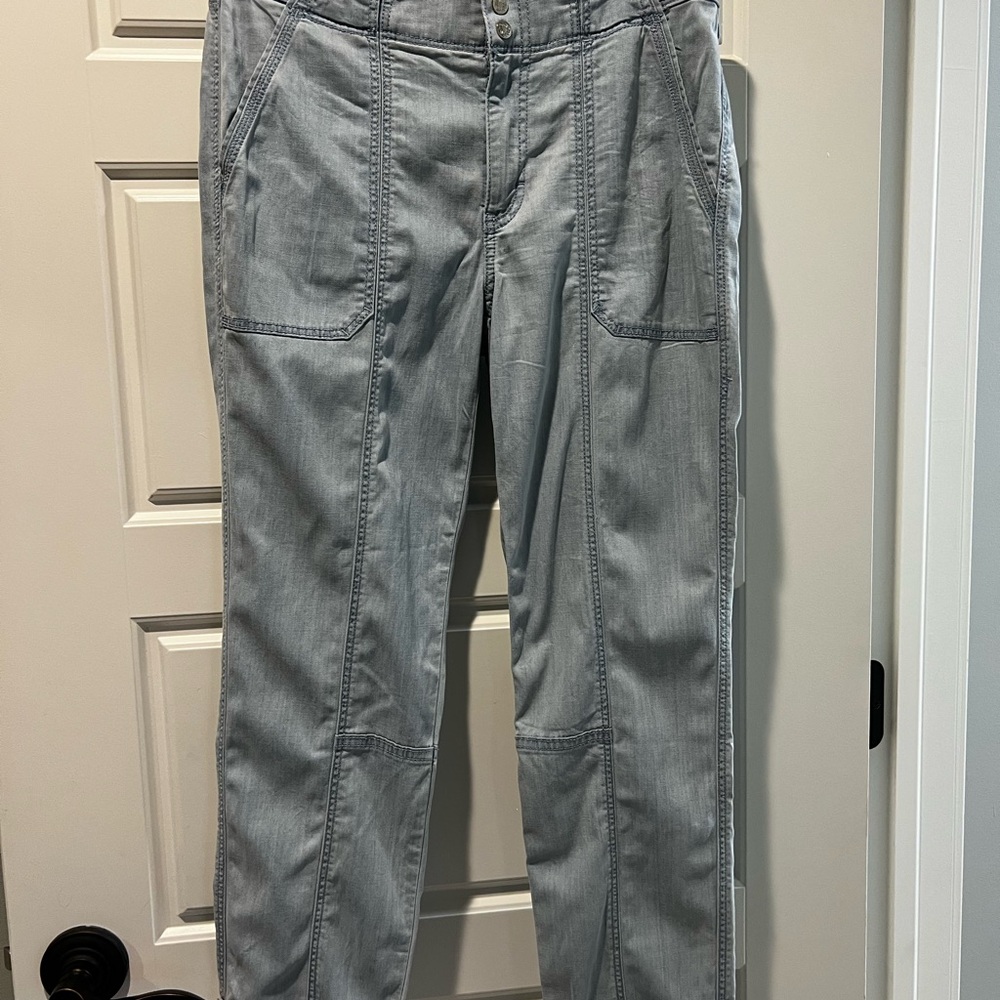NWT WHBM Mid Rise Straight Crop Light Was Cargo Jeans